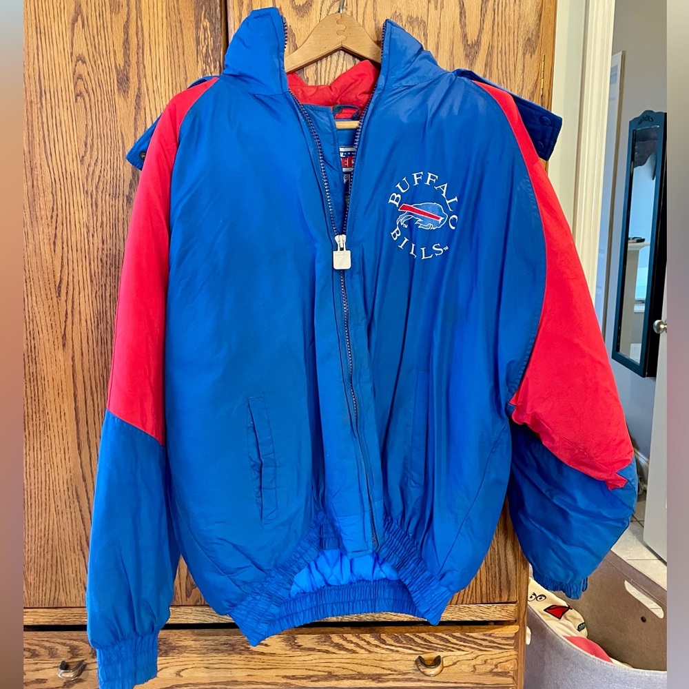 Vintage Buffalo Bills Puffer Jacket with Hood